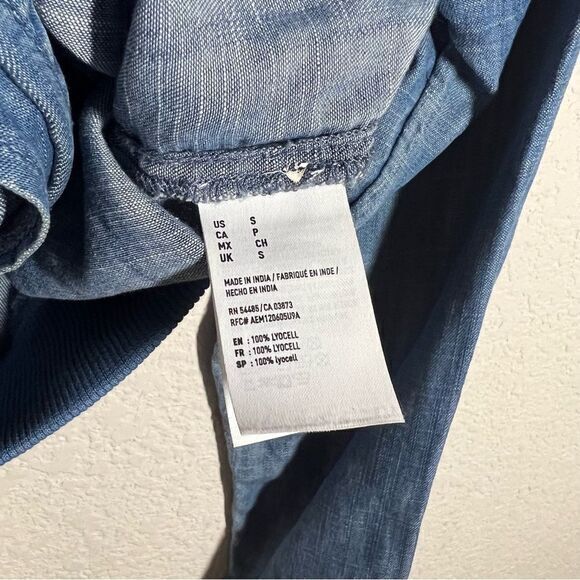 American Eagle Outfitters Blue Denim Chambray Zip Up Jacket Women's Small - Picture 4 of 6